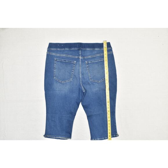 Lane Bryant Plus Size 22 Blue High-Rise Jegging Pedal Cropped Jeans - Picture 6 of 8